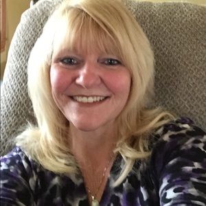 Meet your Posher, Delores